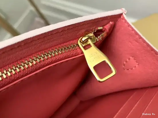VUITTON CROISETTE CHAIN WALLET LOUIS 0701